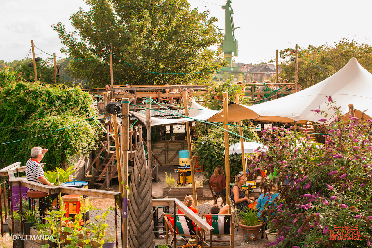 Bar Bricolage — Chinastraat