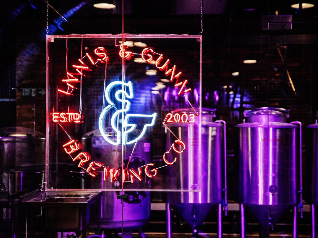 Neon & Illuminated Signs Edinburgh Specialists