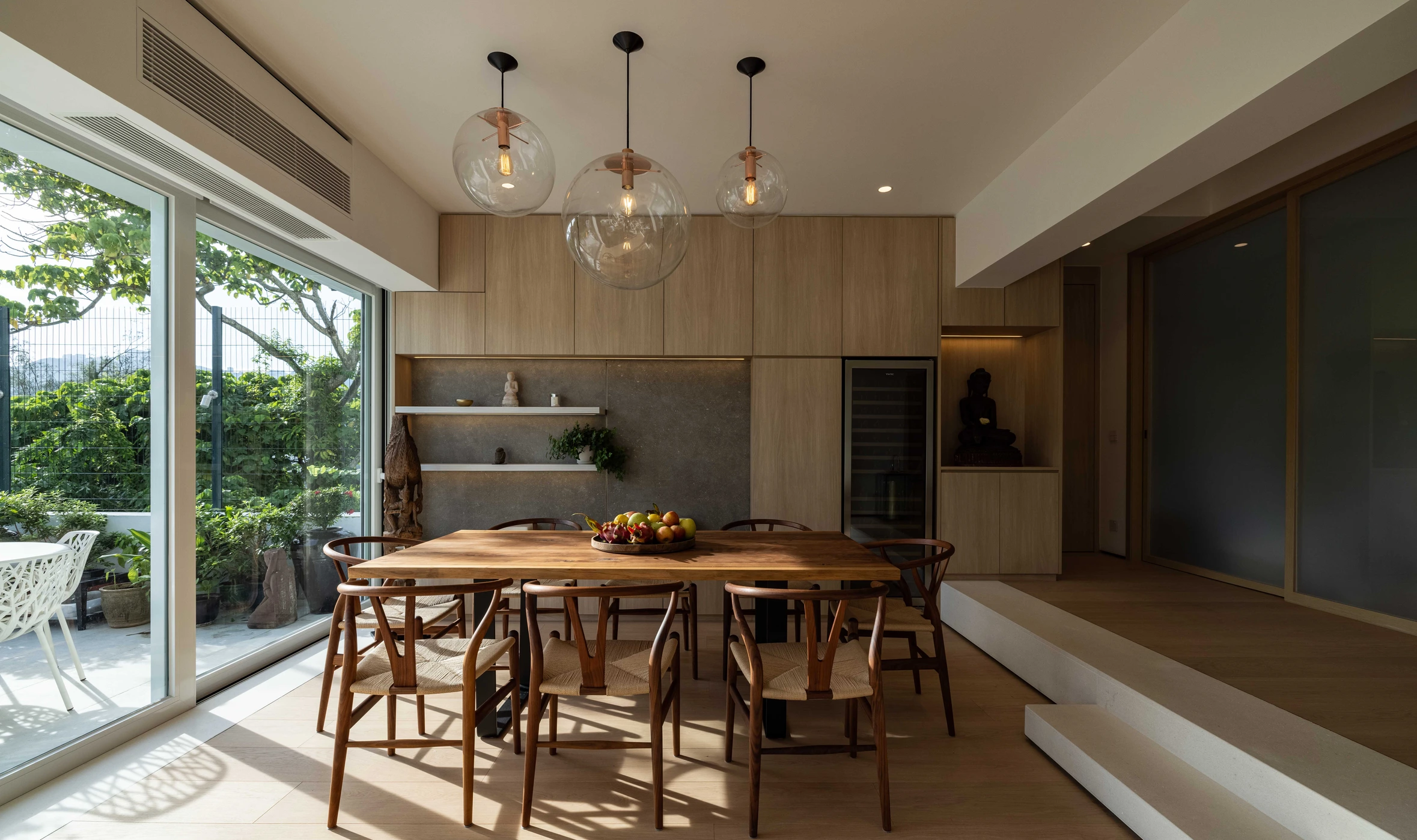 Where East and West meet in perfect harmony - Southside Where East and West meet in perfect harmony - Southside